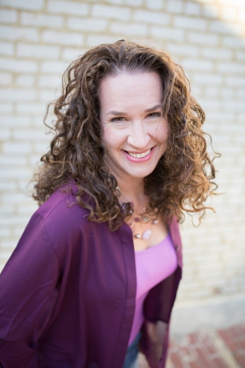 Dana Marlowe headshot